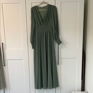 Elegant Green Maxi Dress